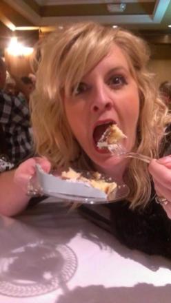 Aimee" LOVES Incredible Icing Cake!